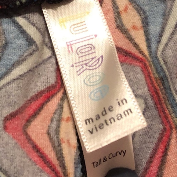 LuLaRoe aztec pattern butter soft leggings TC - Picture 5 of 9